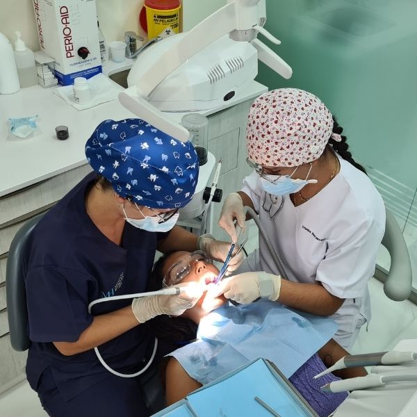 Limpieza dental airflow